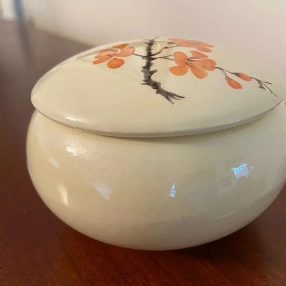 Lovely Satsuma Cherry Blossom Trinket Dish w/ Lid Cream with Peach Signed 1982 - Picture 3 of 9